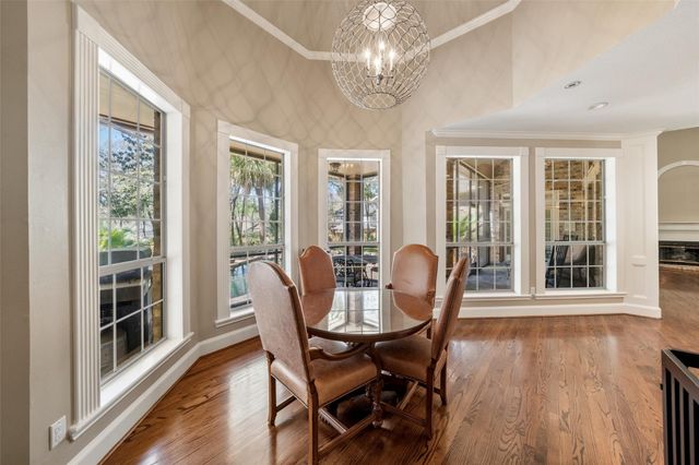 22 Royal Dalton Circle, Conroe, TX 77304