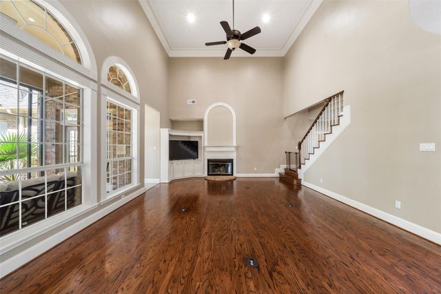 22 Royal Dalton Circle, Conroe, TX 77304