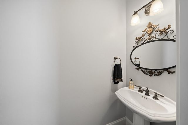 22 Royal Dalton Circle, Conroe, TX 77304