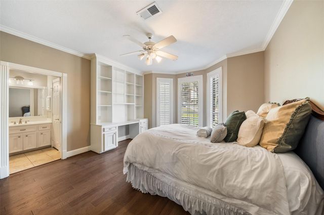 22 Royal Dalton Circle, Conroe, TX 77304