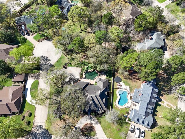 22 Royal Dalton Circle, Conroe, TX 77304