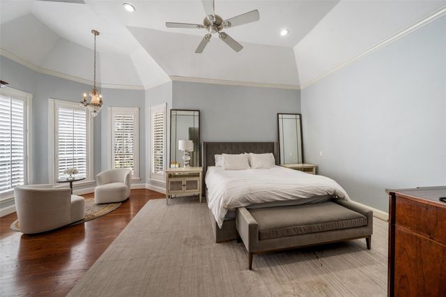 22 Royal Dalton Circle, Conroe, TX 77304