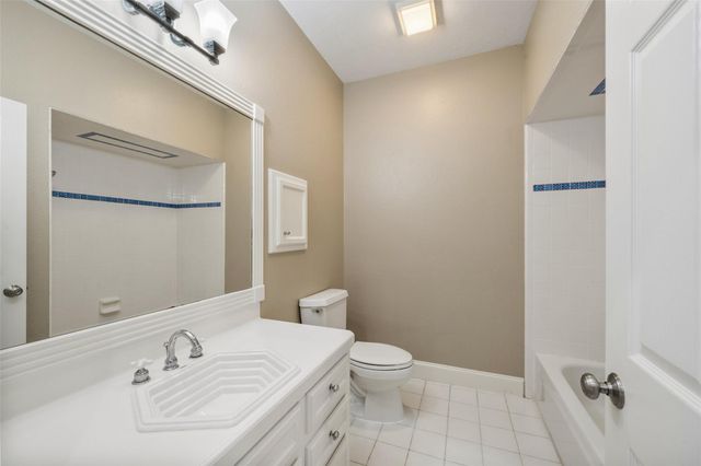 22 Royal Dalton Circle, Conroe, TX 77304