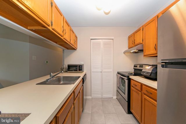 1815 THE WOODS II, Cherry Hill, NJ 08003
