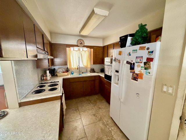 6545 E EL PASO Street, Mesa, AZ 85205
