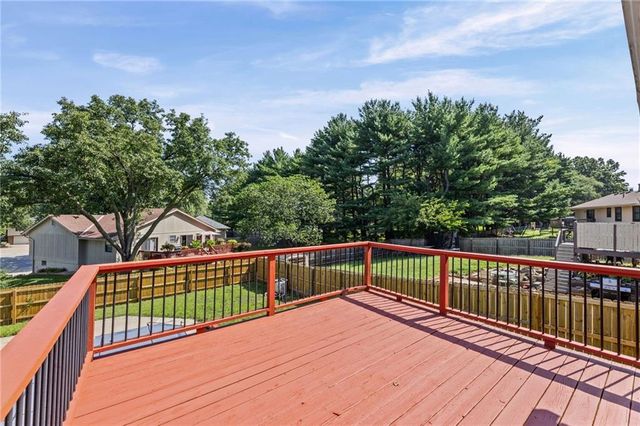 1406 SE 2nd Street, Lee's Summit, MO 64063