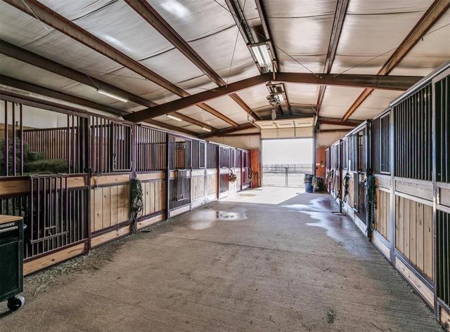 5400 N Piedmont Road A, Piedmont, OK 73078