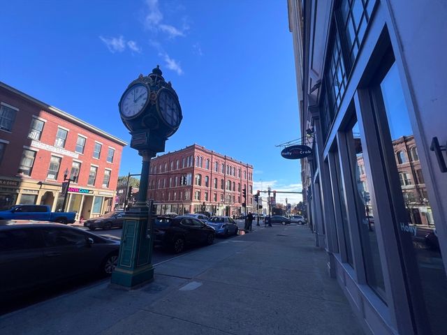 16 Merrimack St 4A, Lowell, MA 01852