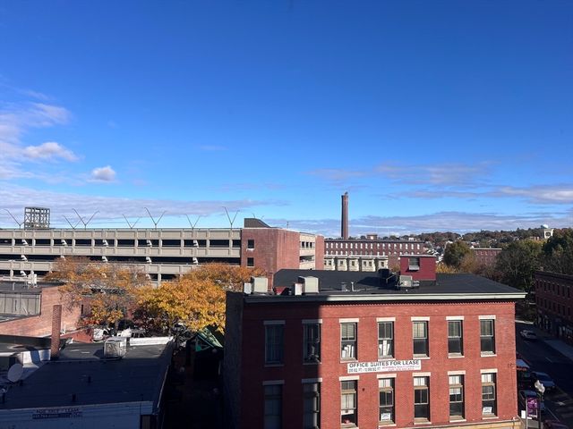 16 Merrimack St 4A, Lowell, MA 01852