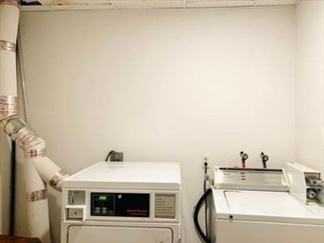 16 Merrimack St 4A, Lowell, MA 01852