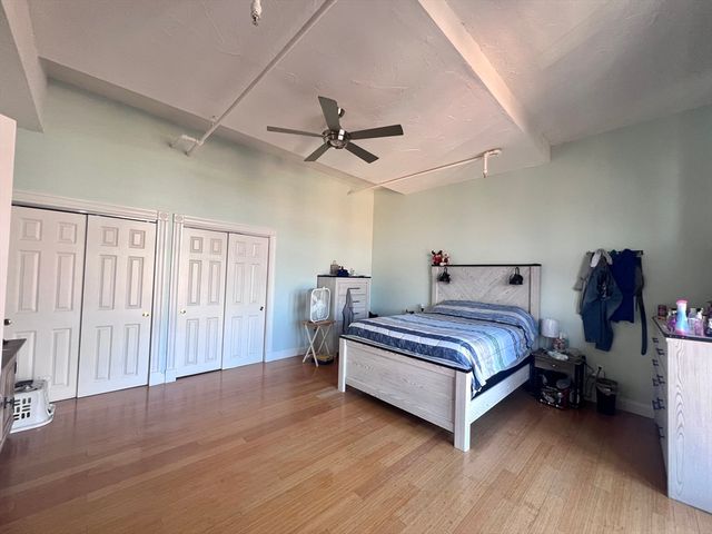 16 Merrimack St 4A, Lowell, MA 01852