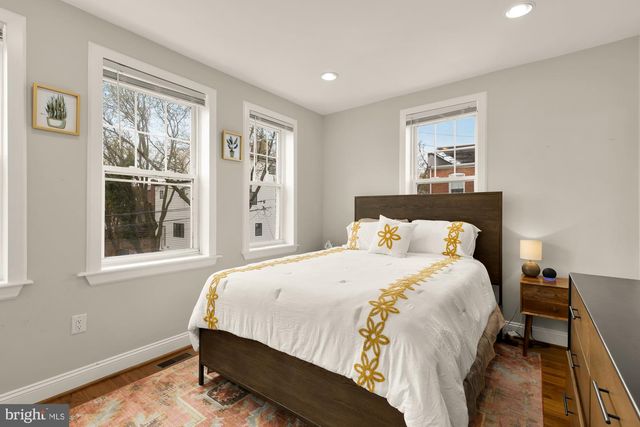 729 ROXBORO PL NW, Washington, DC 20011