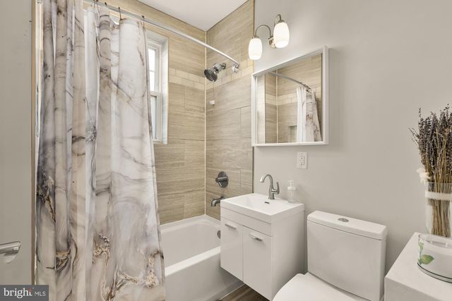 729 ROXBORO PL NW, Washington, DC 20011