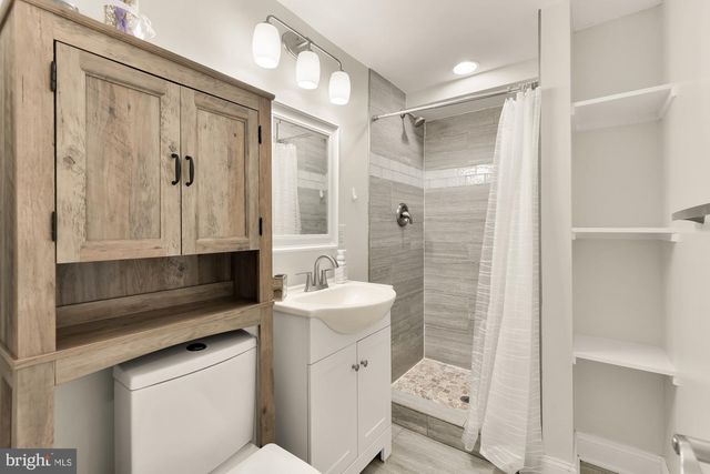 729 ROXBORO PL NW, Washington, DC 20011