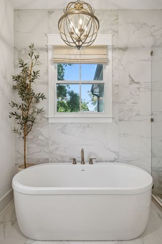 2203B Hobbs Rd, Nashville, TN 37215