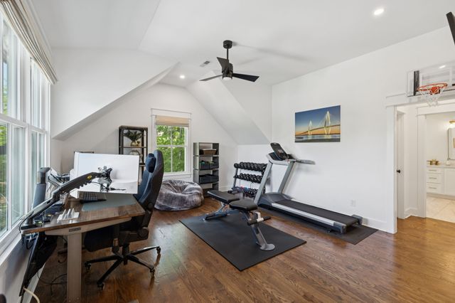 2203B Hobbs Rd, Nashville, TN 37215