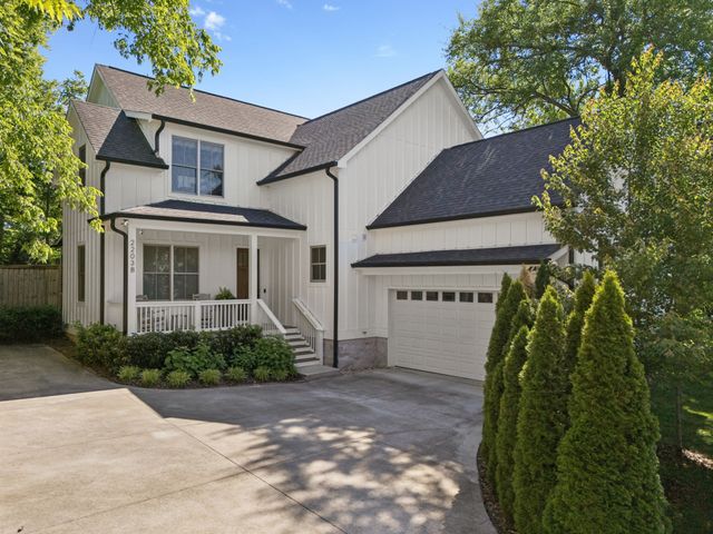 2203B Hobbs Rd, Nashville, TN 37215