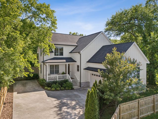 2203B Hobbs Rd, Nashville, TN 37215
