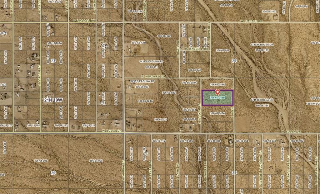 24 S Hoover Road, Golden Valley, AZ 86413