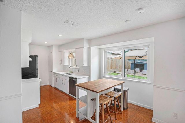 1102 Warrington DR, Austin, TX 78753