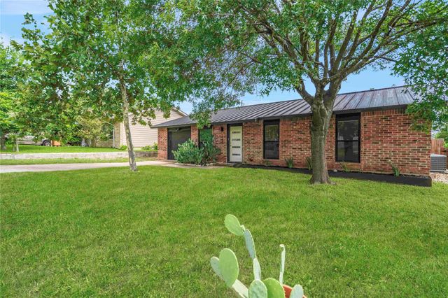 1102 Warrington DR, Austin, TX 78753