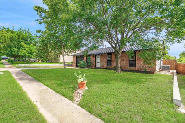1102 Warrington DR, Austin, TX 78753