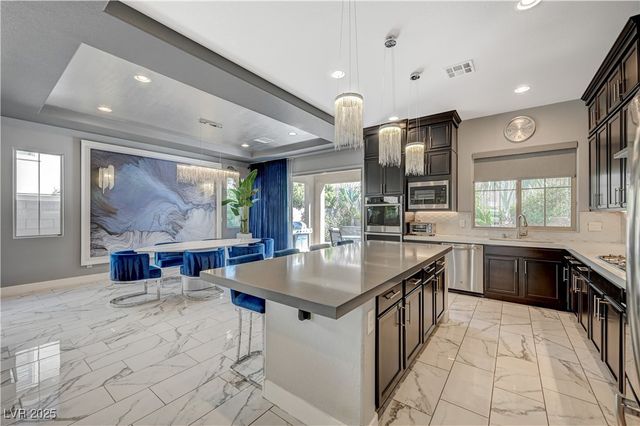 3943 Reyes Avenue, Las Vegas, NV 89141