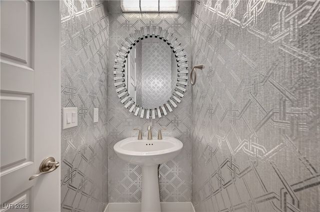 3943 Reyes Avenue, Las Vegas, NV 89141