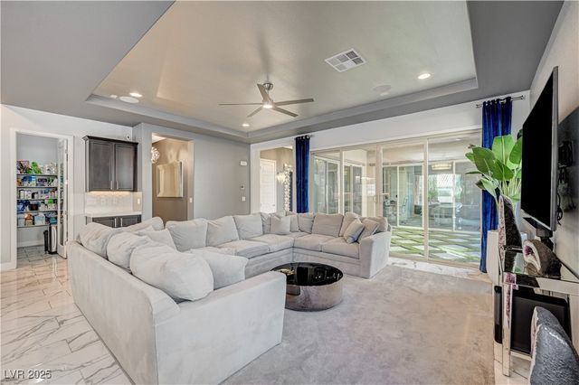 3943 Reyes Avenue, Las Vegas, NV 89141