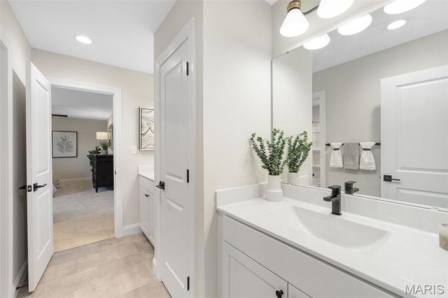 23 Bluestem Court, Lake St Louis, MO 63367