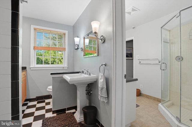 8643 MONTGOMERY, Wyndmoor, PA 19038