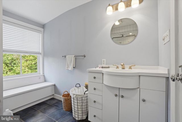 8643 MONTGOMERY, Wyndmoor, PA 19038