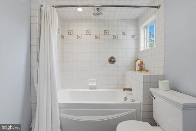 8643 MONTGOMERY, Wyndmoor, PA 19038