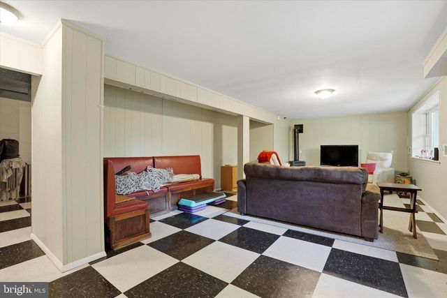 8643 MONTGOMERY, Wyndmoor, PA 19038