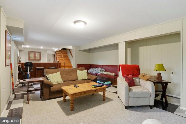 8643 MONTGOMERY, Wyndmoor, PA 19038