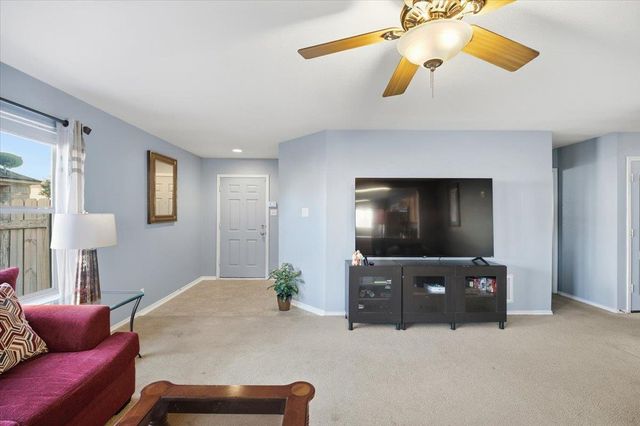 851 New Bridge DR, Kyle, TX 78640