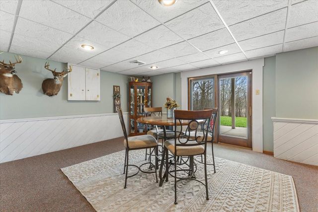 26041 Deer Ridge TRAIL, Waterford, WI 53185
