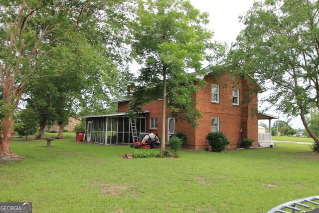 164 W Myra Street, Alma, GA 31510
