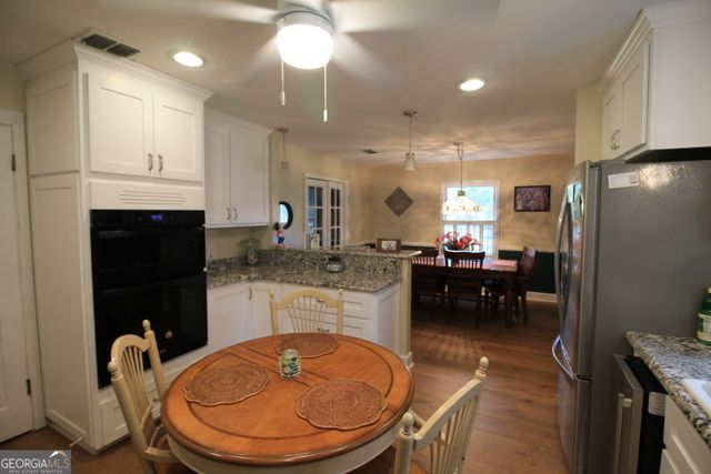 164 W Myra Street, Alma, GA 31510