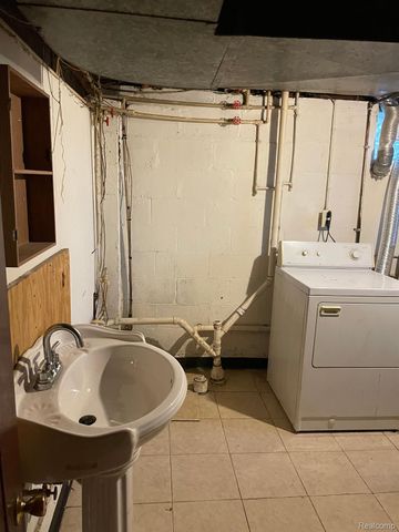 2195 MICHAEL Avenue, Warren, MI 48091