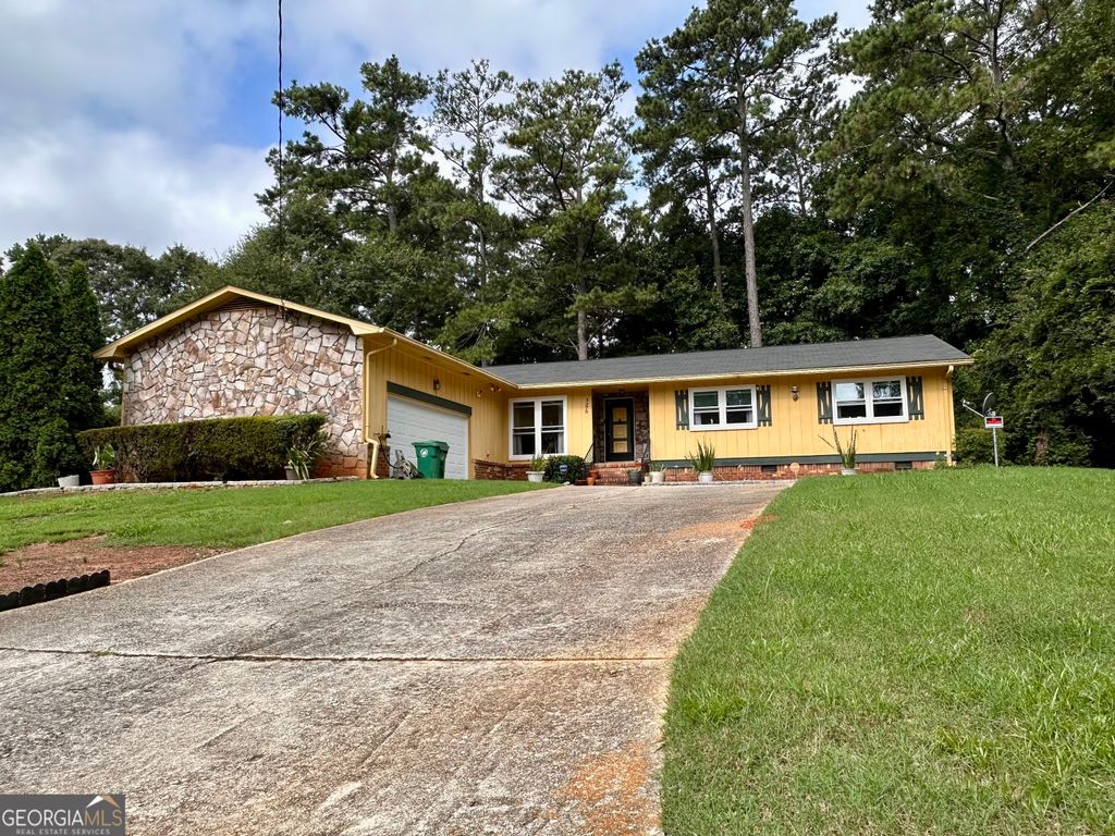 3275 Wintercreeper Drive, Lithonia, GA 30038