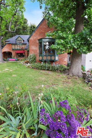 1242 N Isabel Street, Glendale, CA 91207