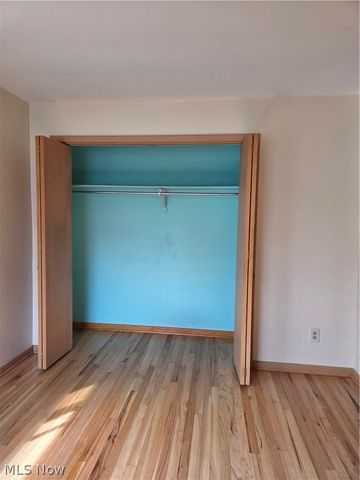 5933 Decker Road, North Olmsted, OH 44070