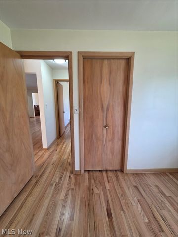 5933 Decker Road, North Olmsted, OH 44070