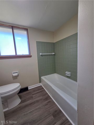 5933 Decker Road, North Olmsted, OH 44070