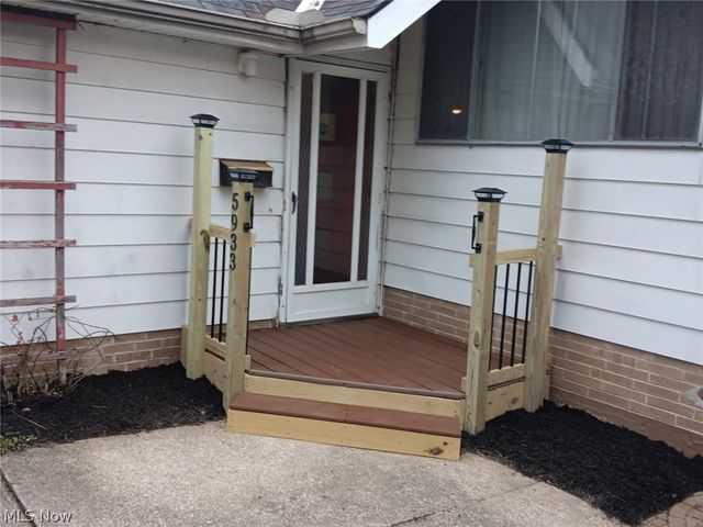 5933 Decker Road, North Olmsted, OH 44070