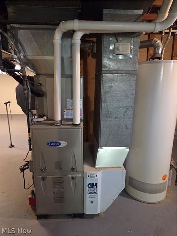 5933 Decker Road, North Olmsted, OH 44070