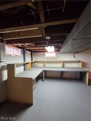 5933 Decker Road, North Olmsted, OH 44070