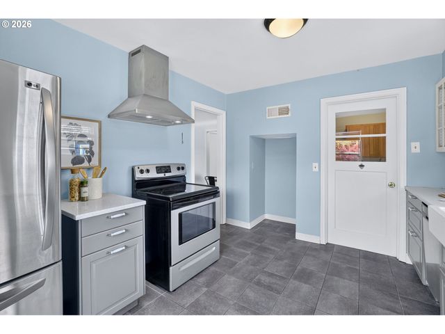 3535 Se 74TH Ave, Portland, OR 97206