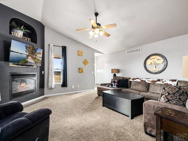 1140 W Shenandoah Dr, Pueblo West, CO 81007